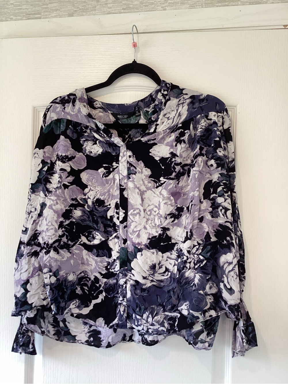 Simply Vera Vera Wang Lavender and Black Floral Button-Blouse XL EUC
